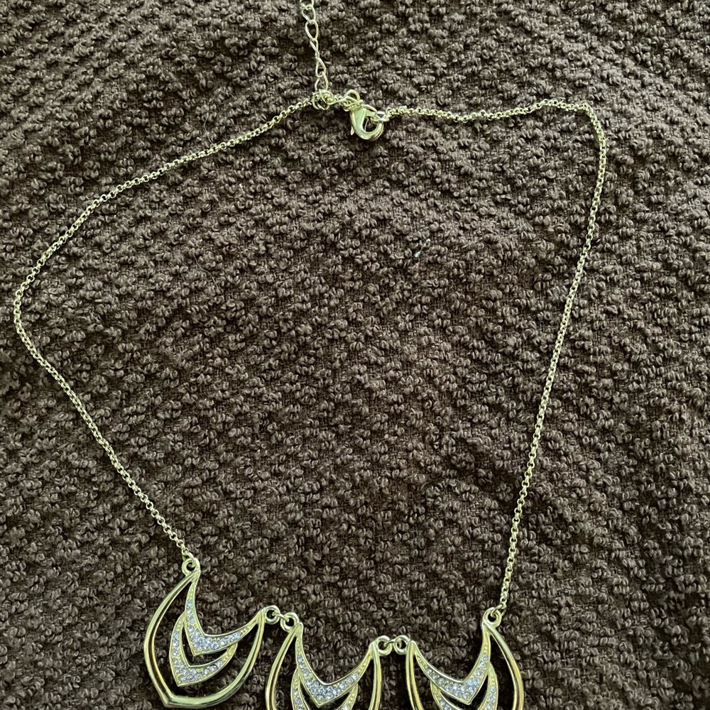 Jewelmint Elegant Gold and Silver Necklace